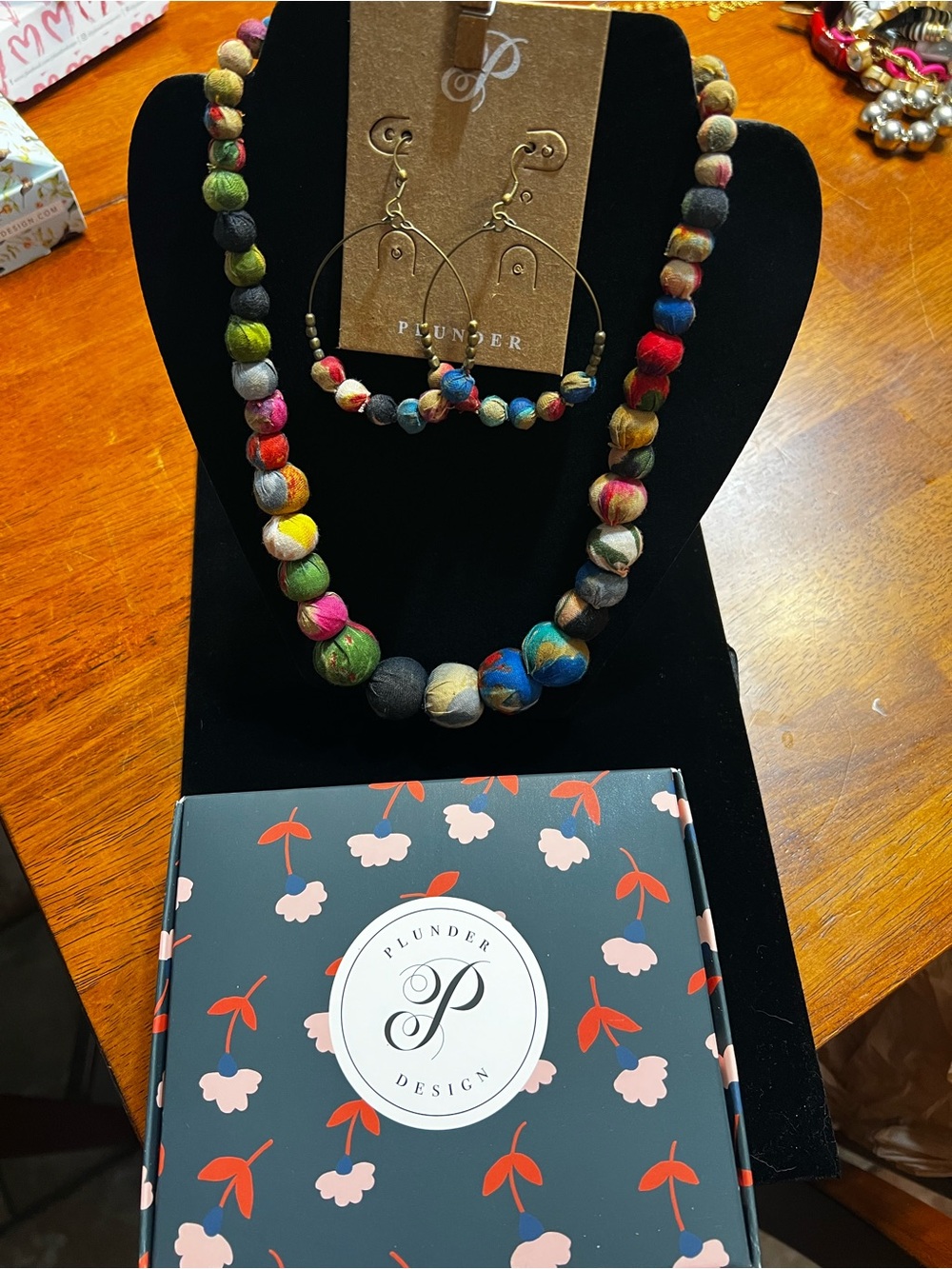Plunder Multicolor Fabric Beaded Necklace with Hoop Earrings